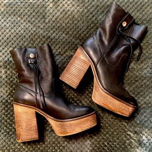 Free People Platform Boots. NEVER WORN